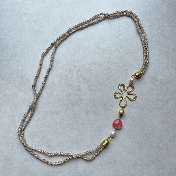 Colombian Handmade Beaded Necklace with Flower - Picture 1 of 2